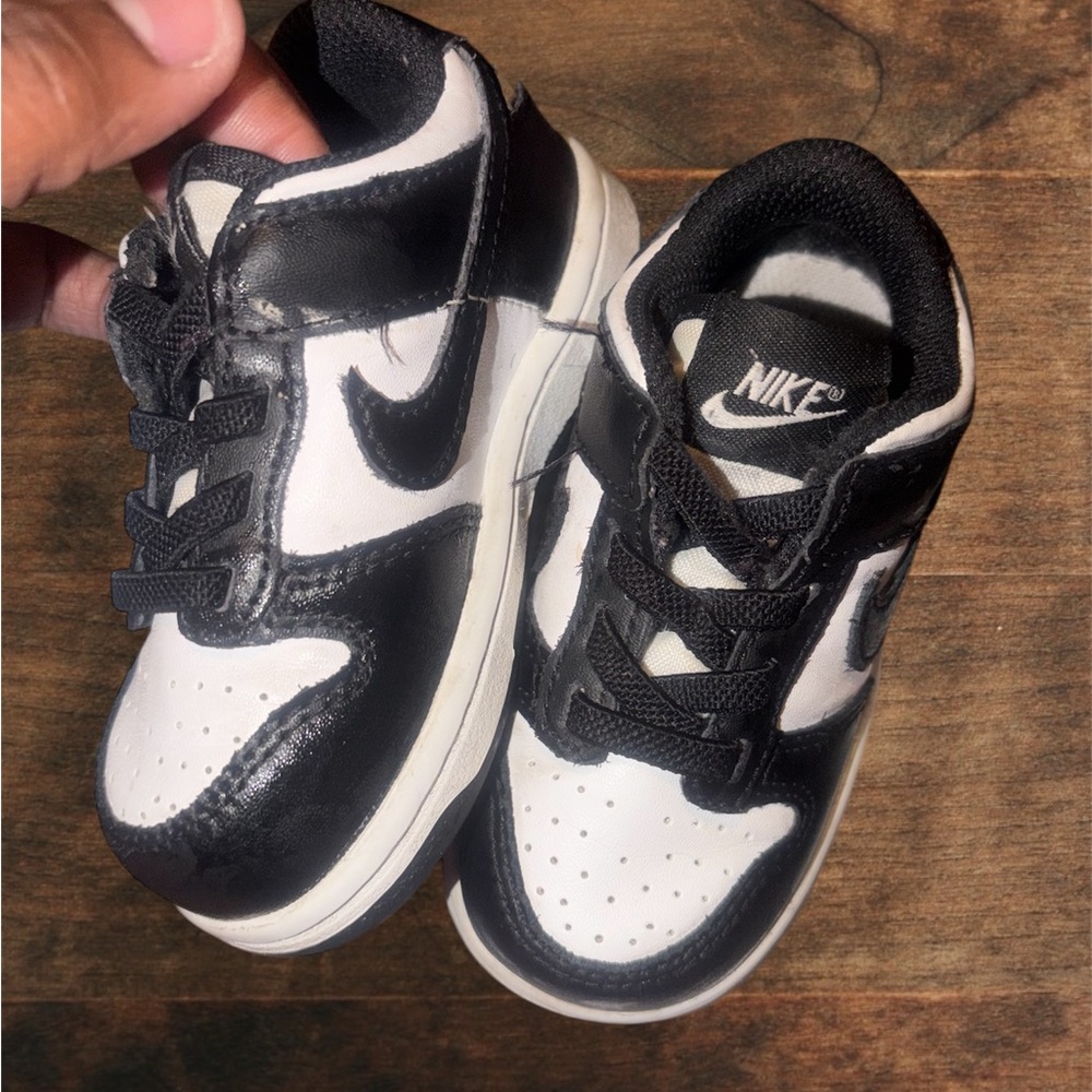 Nike Kids Black and White Low-Top Sneakers